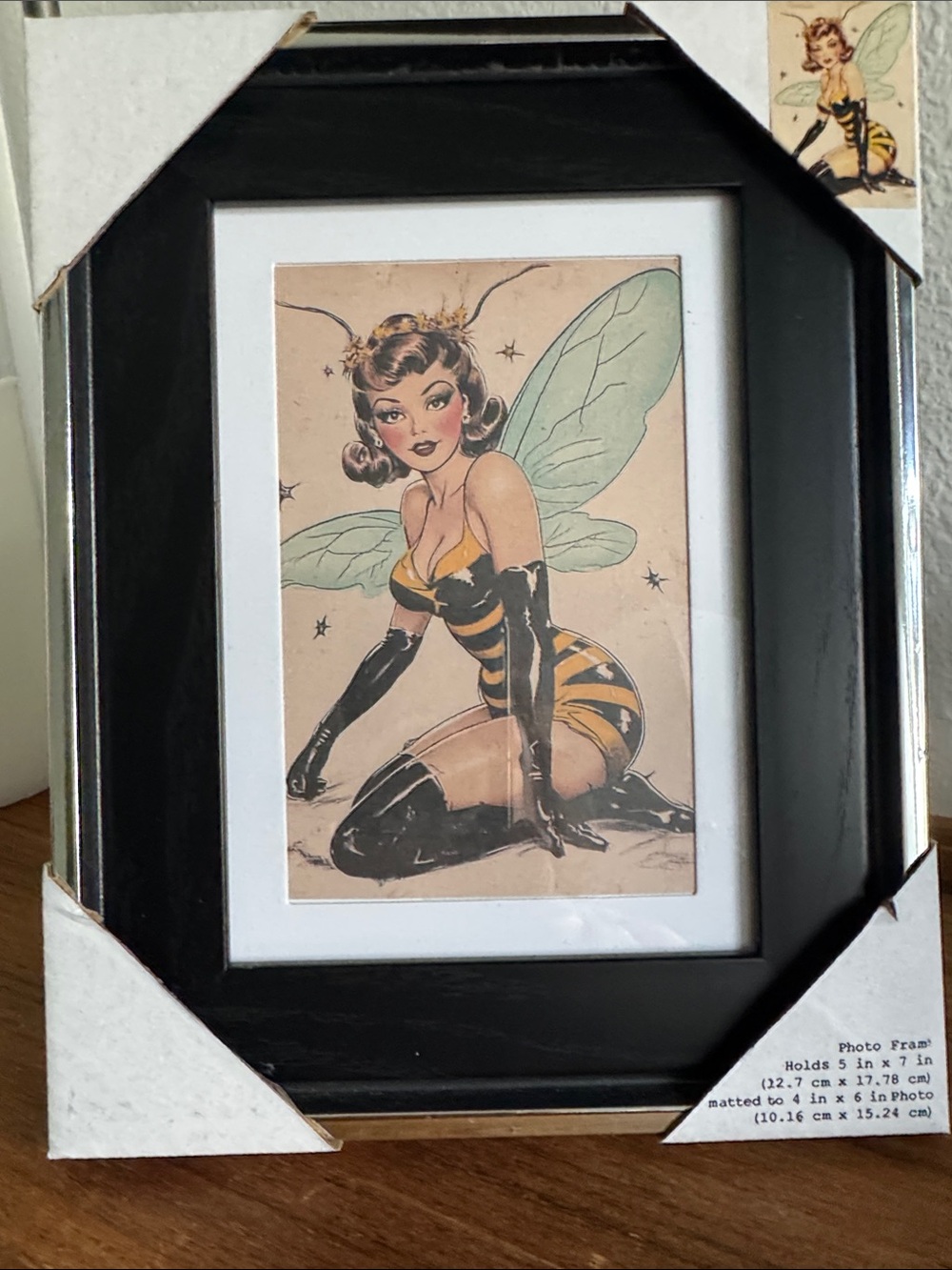 Vintage Bee 🐝 Pinup Art Print in Black Frame